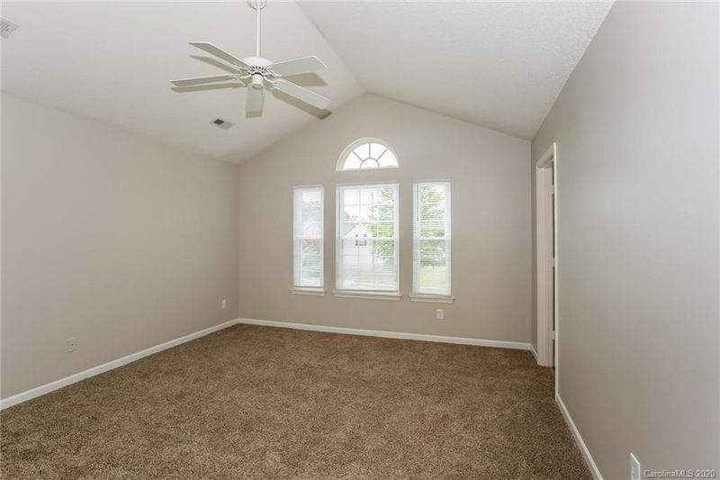 4316 David Cox Rd, Charlotte, NC 28269
