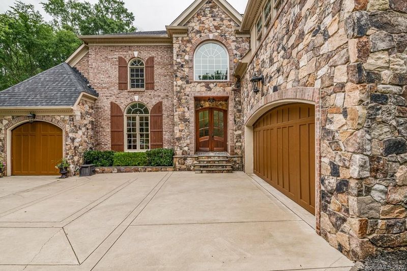 405 Pondview Ct, Marvin, NC 28173