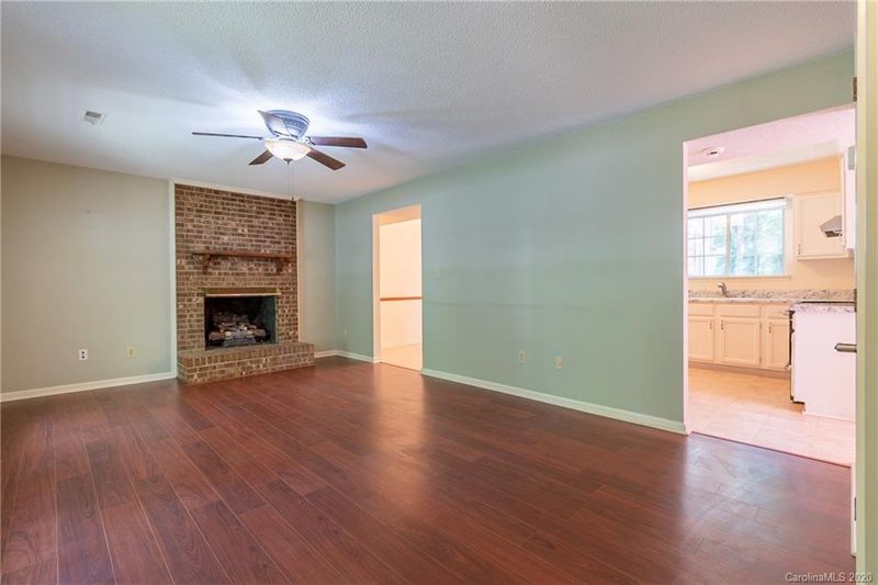 7108 Markway Dr, Charlotte, NC 28215