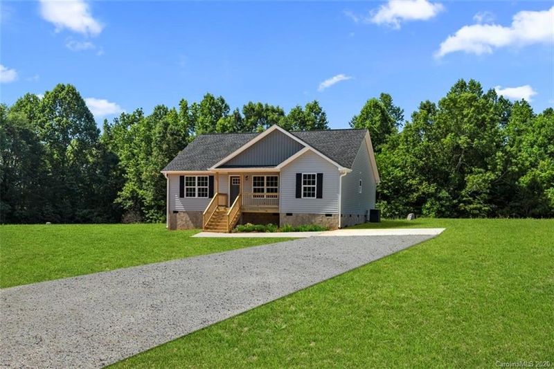 2993 Greenleaf Rd #4, Clover, SC 29710