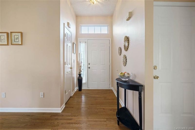 7422 Saddle Trail Ln, Charlotte, NC 28269