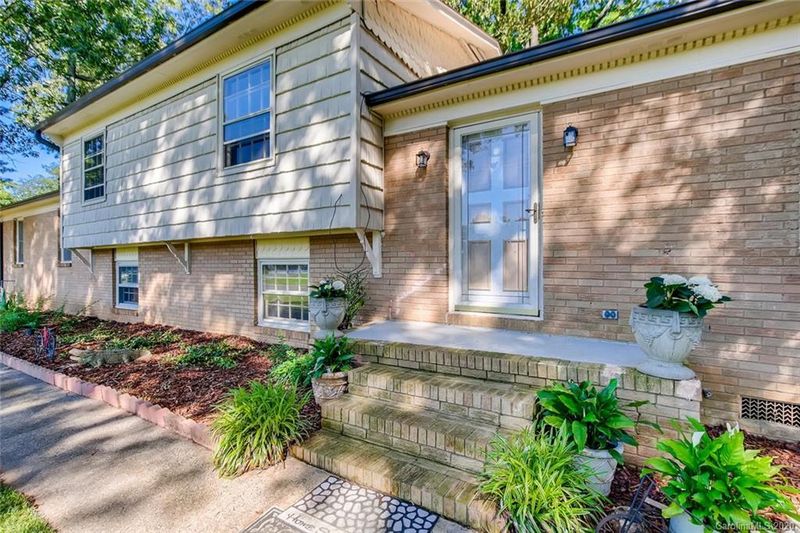 601 E Wilson St, Wingate, NC 28174