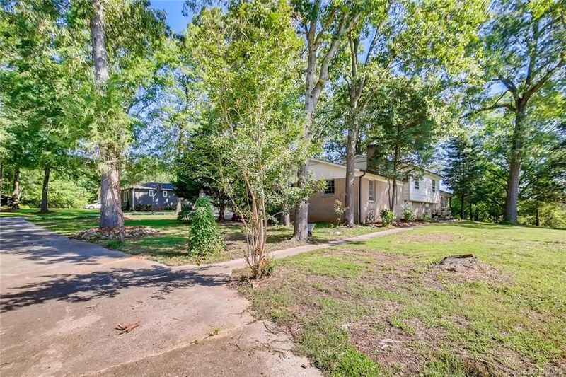601 E Wilson St, Wingate, NC 28174