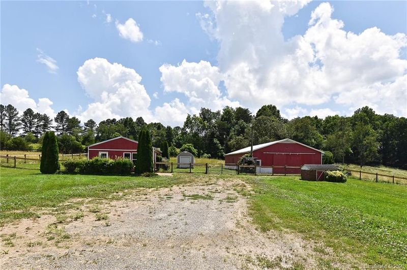 3181 Startown Rd, Lincolnton, NC 28092