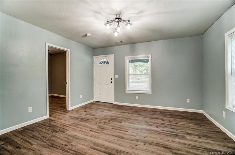 113 Mobley St, Clover, SC 29710