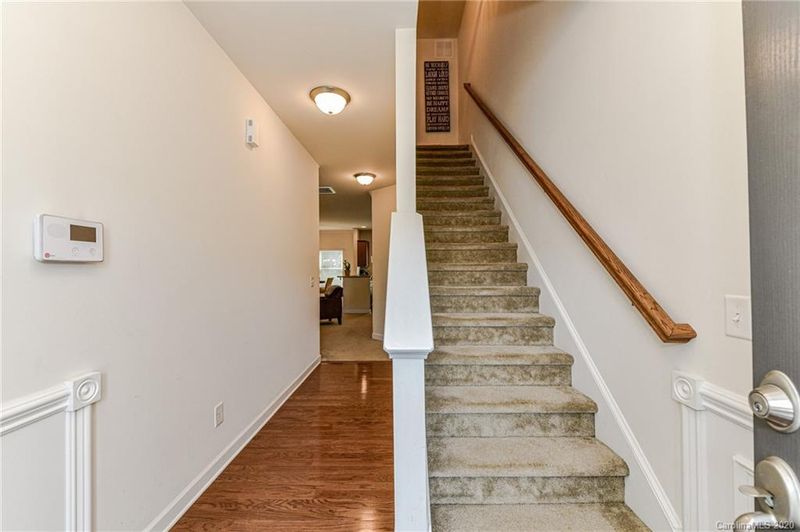 4537 Craigmoss Ln, Charlotte, NC 28278