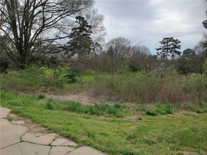 4933 Tuckaseegee Rd, Charlotte, NC 28208