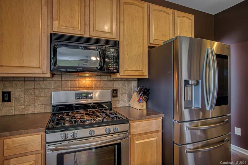 107 Royalton Rd, Mooresville, NC 28115