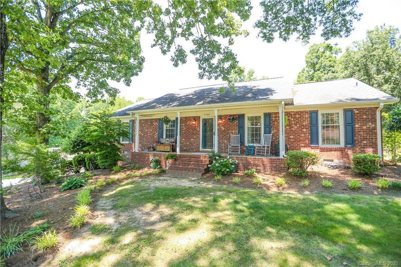 1106 Sunset Dr, Kannapolis, NC 28081
