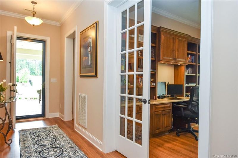 7154 Hanging Rock Ct, Denver, NC 28037