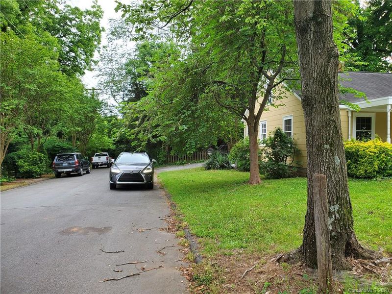 2340 Commonwealth Ave, Charlotte, NC 28205