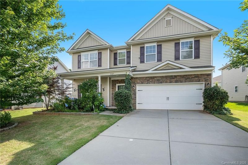 5127 Elementary View Dr, Charlotte, NC 28269