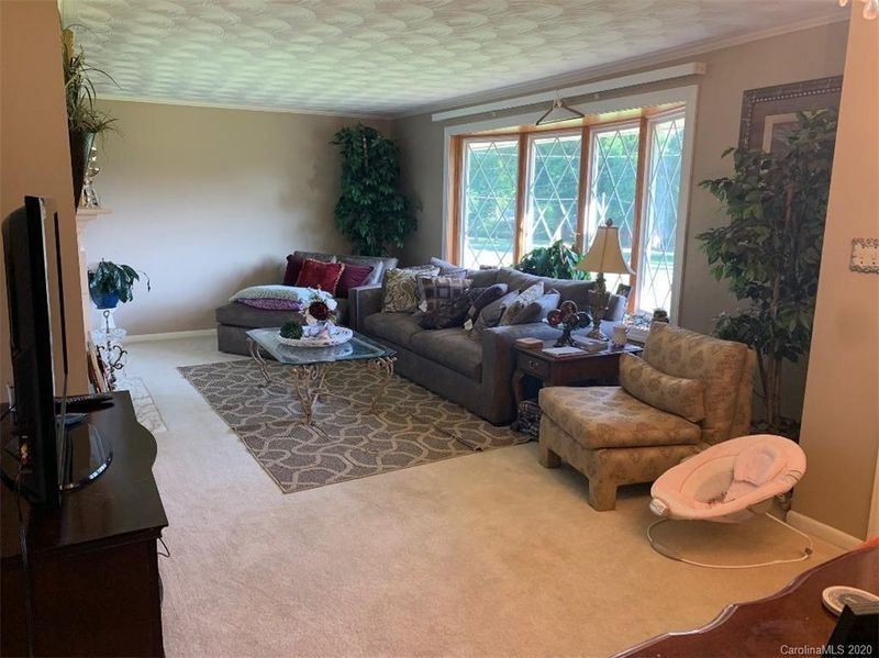 1102 Klutz St, Maiden, NC 28658