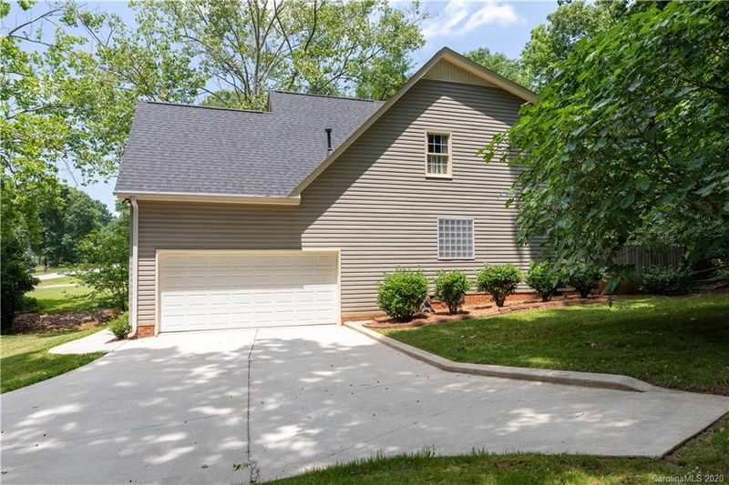 1822 Timberlake Dr, Rock Hill, SC 29732