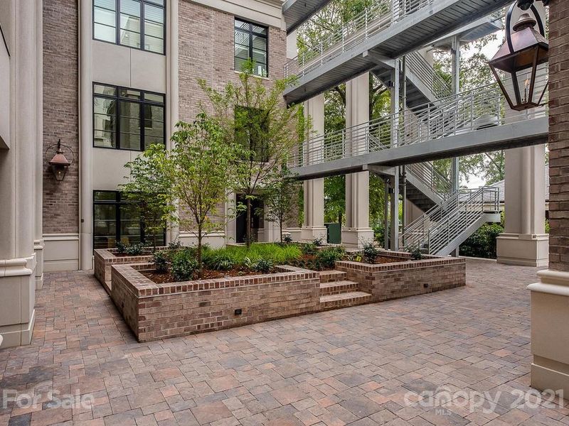 1333 Queens Rd #D2, Charlotte, NC 28207