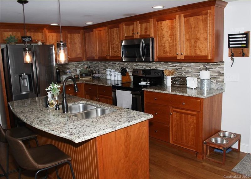 1525 Tom Joye Rd, Clover, SC 29710