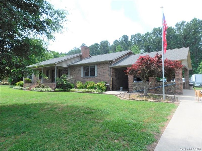 1668 Salem Ave, Lincolnton, NC 28092
