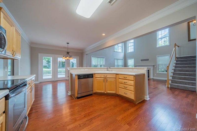 19308 Ruffner Dr, Cornelius, NC 28031