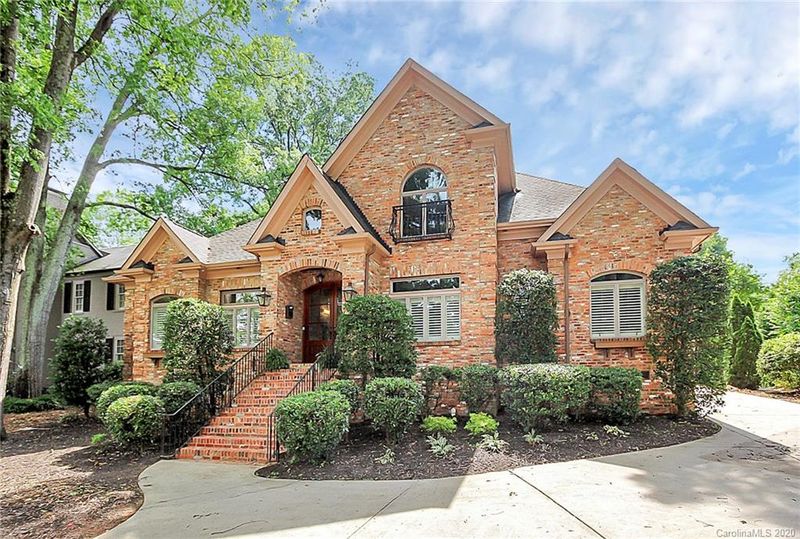 1241 S Kings Dr, Charlotte, NC 28207
