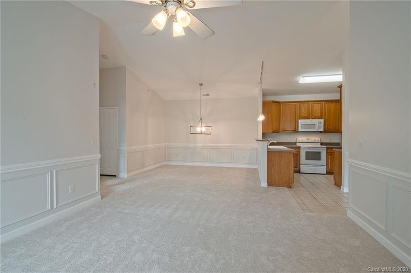 16462 Redstone Mountain Ln, Charlotte, NC 28277