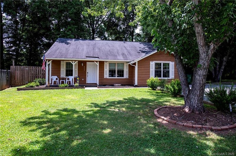 822 Pennwood Ln, Charlotte, NC 28215