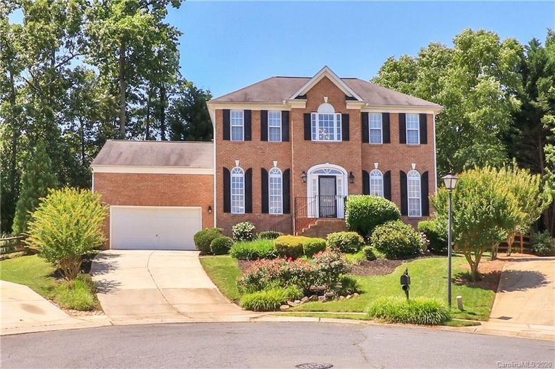 2504 Hampton Glen Ct, Matthews, NC 28105