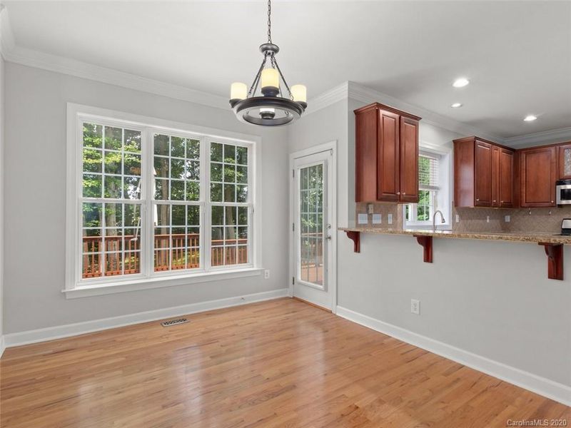 211 Laurel Glen Dr, Mooresville, NC 28115