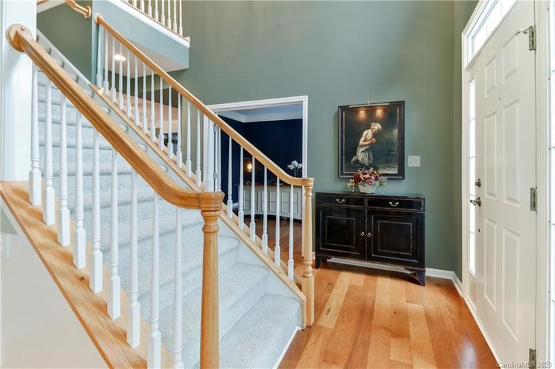 9701 Mitchell Glen Dr, Charlotte, NC 28277