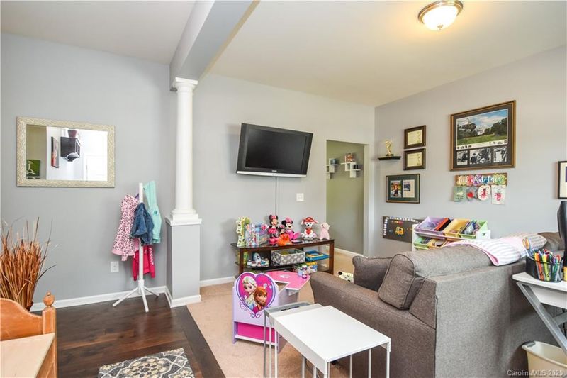 125 Thomas Springs Dr, Mount Holly, NC 28120