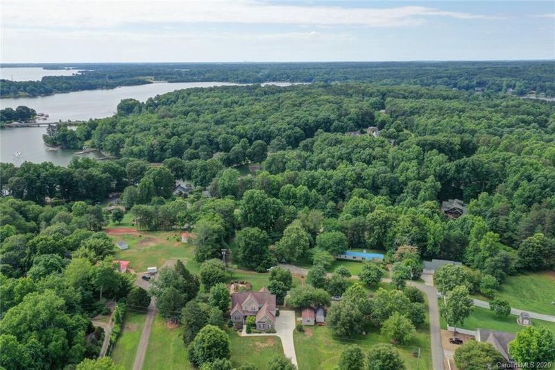 7333 Gabriel St, Sherrills Ford, NC 28673