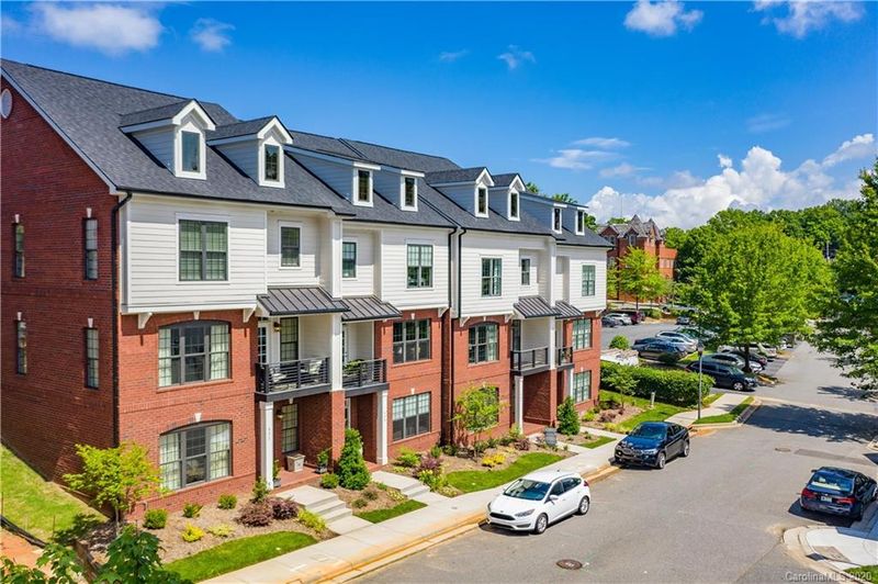 531 Griffith Village Ln, Davidson, NC 28036
