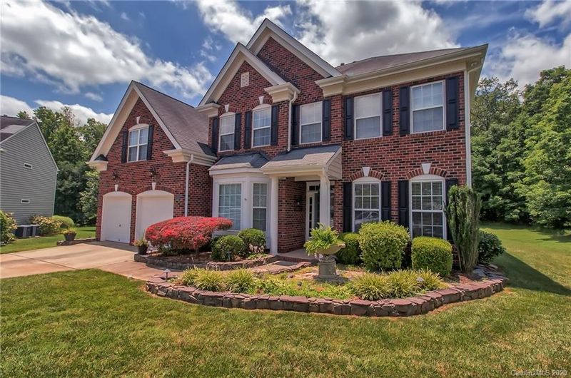 6713 Olde Sycamore Dr, Mint Hill, NC 28227