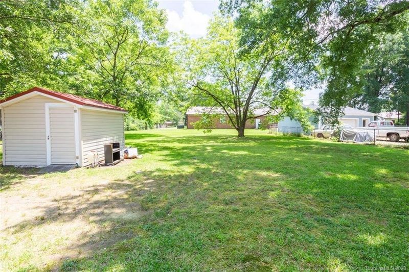 827 Confederate Ave, Rock Hill, SC 29730