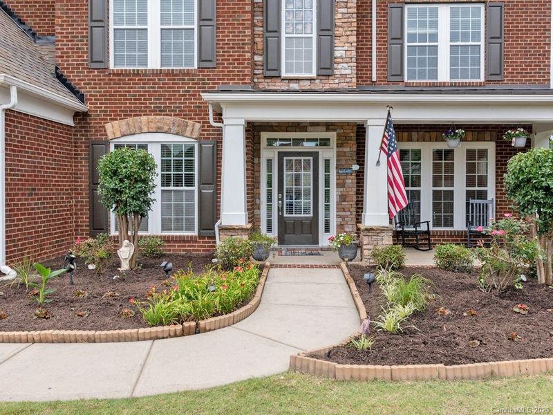 9903 Silverling Dr, Waxhaw, NC 28173