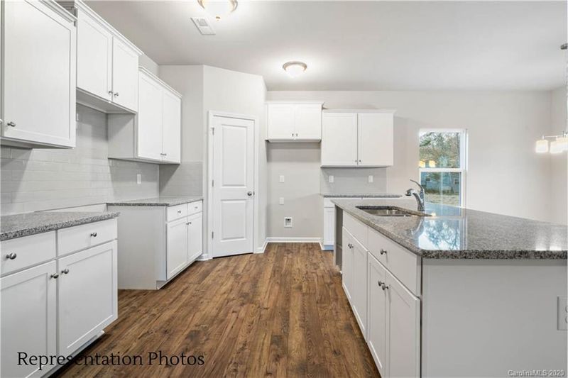 2705 Dellinger Dr #8A, Charlotte, NC 28269