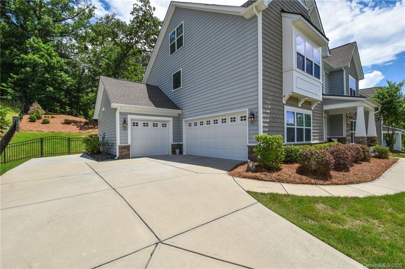 10550 Alabaster Dr, Davidson, NC 28036