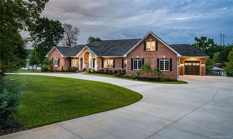 5730 Griffin Point, Clover, SC 29710