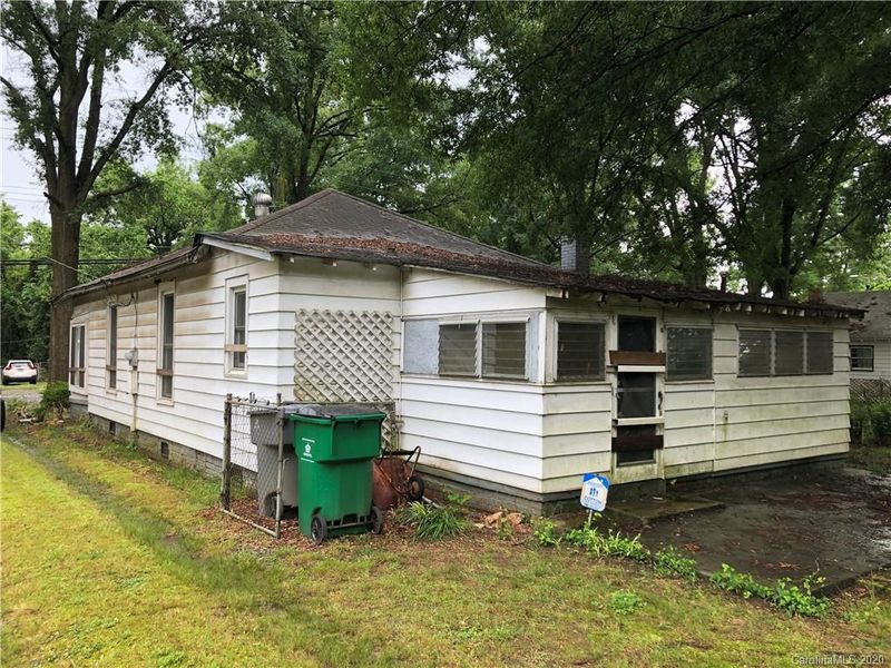 908 Interurban Ave, Charlotte, NC 28208