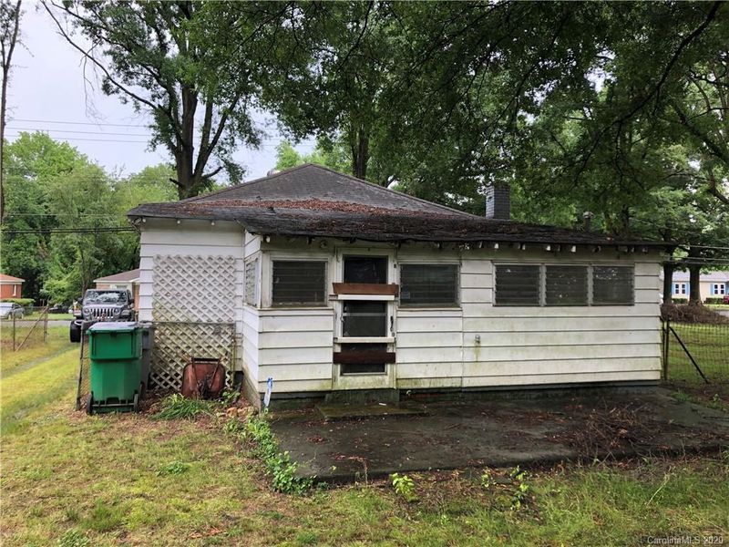 908 Interurban Ave, Charlotte, NC 28208