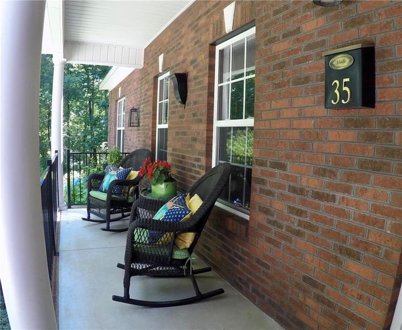 35 Forest Cir, Maiden, NC 28650