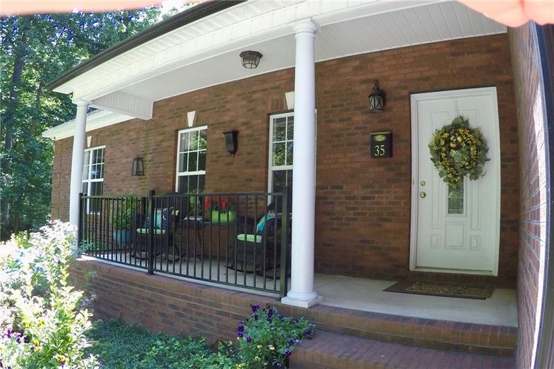 35 Forest Cir, Maiden, NC 28650