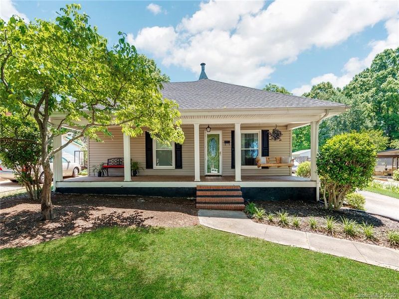 413 N Main Ave, Maiden, NC 28650