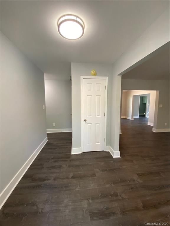 9012 Louvaine Dr, Charlotte, NC 28227