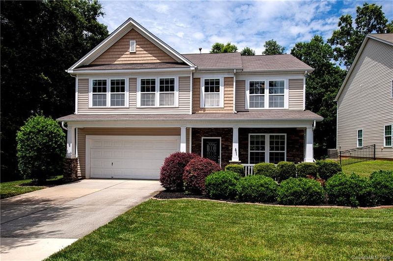 1029 Lilly Pond Dr, Fort Mill, SC 29715