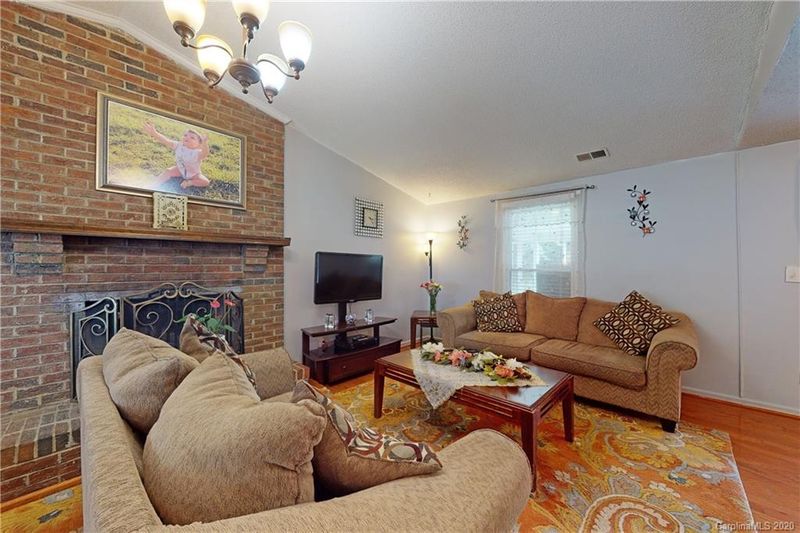 3217 Old House Cir, Matthews, NC 28105