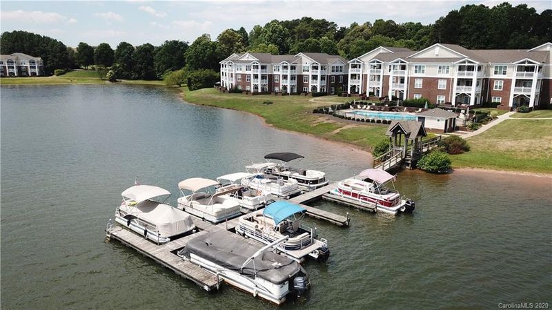 860 Jetton St #55, Davidson, NC 28036