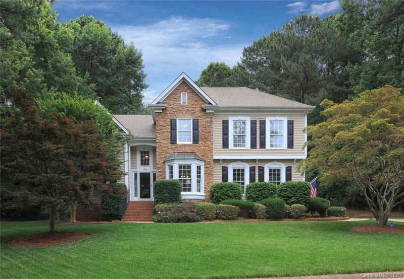 118 Windy Knoll Ln, Mooresville, NC 28117