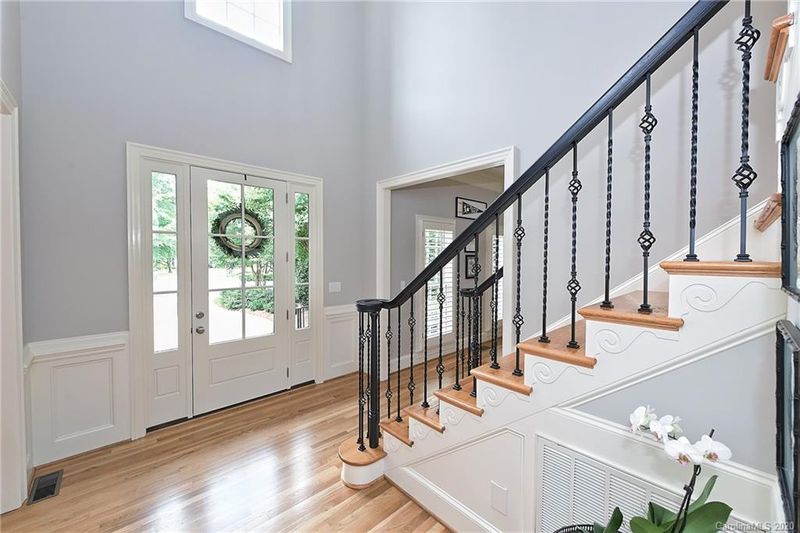10911 Moran Ln, Charlotte, NC 28277
