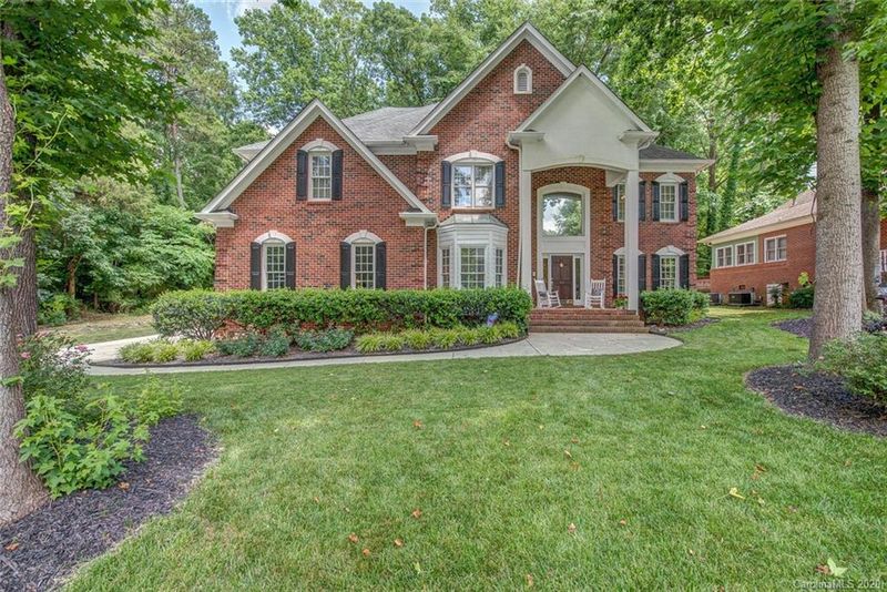717 Hanna Woods Dr, Cramerton, NC 28032