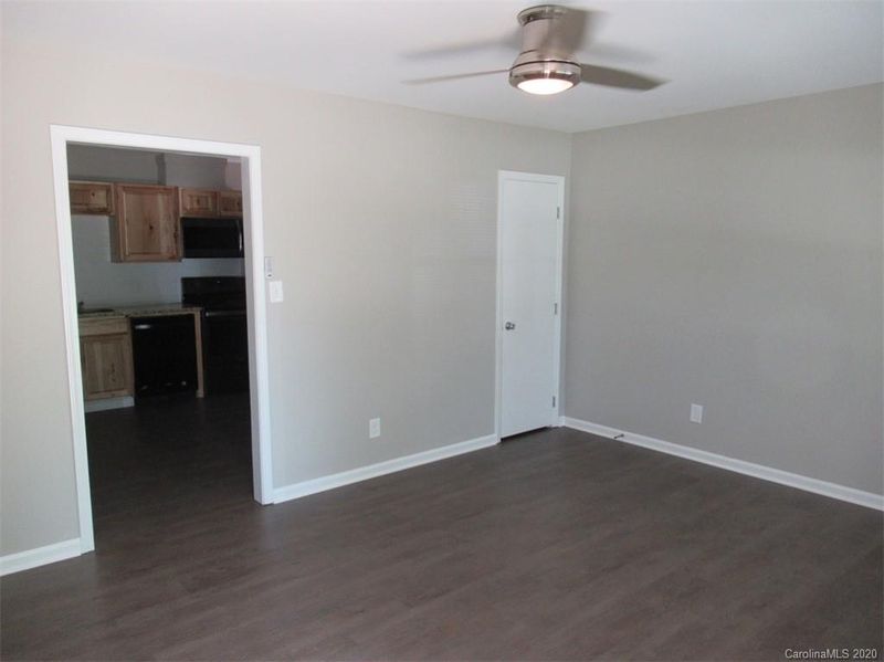 411 Klutz St, Maiden, NC 28650